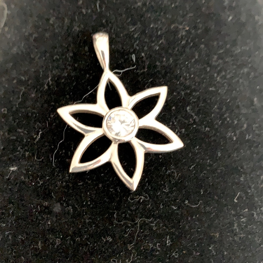 Flower pendant with CZ center